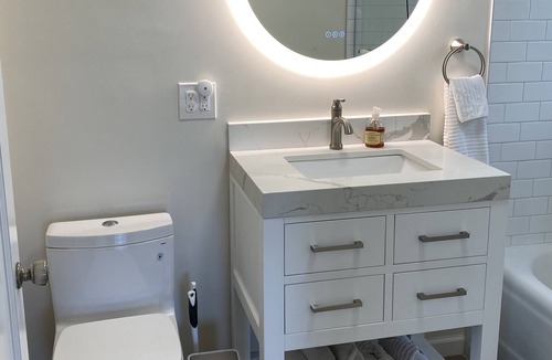 Upper Rockridge House | Spacious Remodeled Unit With Patio And Bay View