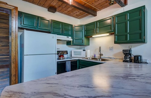 Bartlett Apartment | Spacious Retreat Near StoryLand, Ski Mtns & Trails