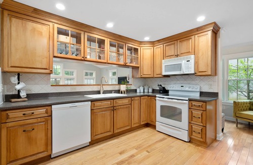 Geyser Crest House | Spacious Saratoga Retreat w/Pool, Hot Tub & Backyard Oasis.Close to SPAC/Track