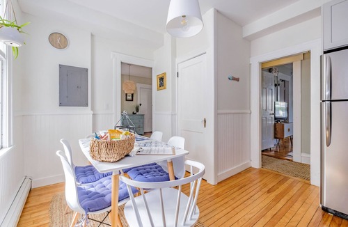 West End House | Spacious West End Retreat, Walk Everywhere, Prime Portland Location
