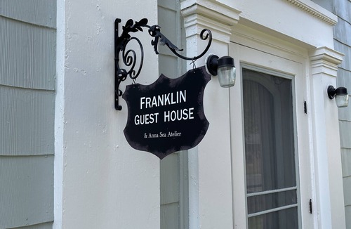 Franklin House | Stately Cozy Catskills Village Home - ENTIRE HOUSE