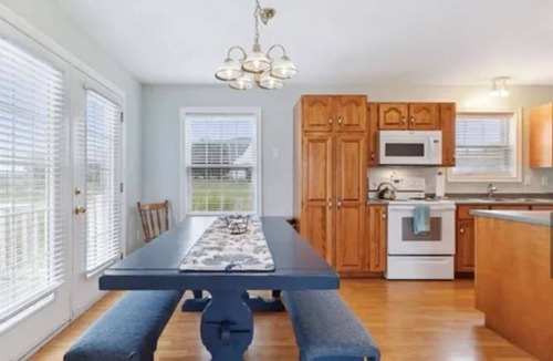 Hampton House | Steps to Beach seaside retreat. 3BR 2BA home where comfort meets charm;