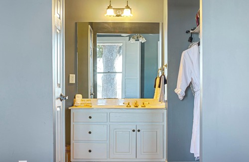 Stone Mountain Historic Village House | Stone Mountain Manor