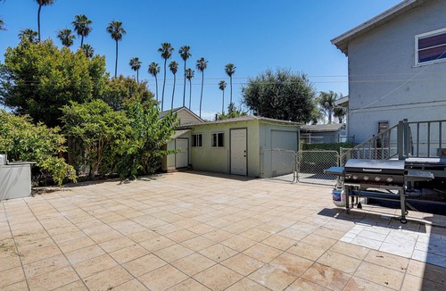 West Alameda House | Stroll to SF Bay Beaches! Cozy Home in Alameda