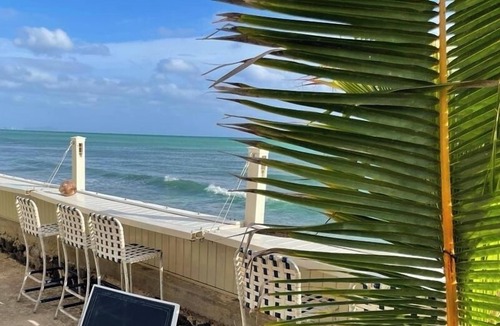 Ewa Beach Cottage | Studio by the ocean. Oceanfront property with WiFi, AC, parking, great location.