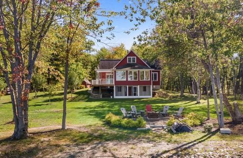Smithfield House | Stunning Lakefront Retreat set on a Private point on North Pond, 9 acres w/beach