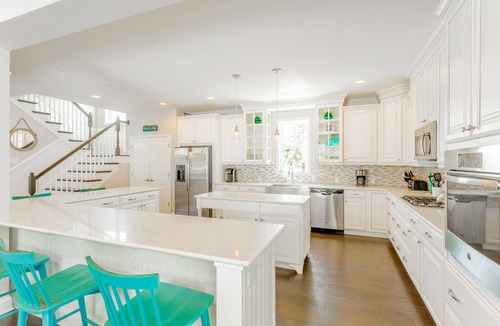 Dodds Addition House | Stunning Spacious Rehoboth Beach House Walk to Dewey or Rehoboth 6BR