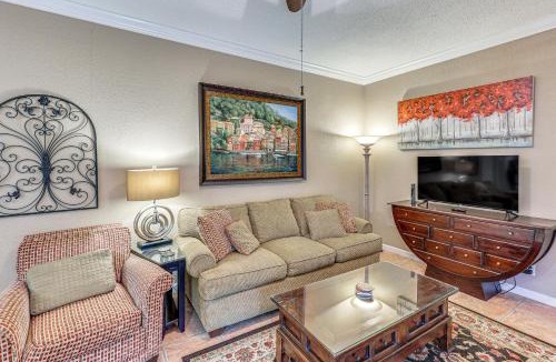 Rockwell House | Sunroom & Yard: Charming Hot Springs Home!