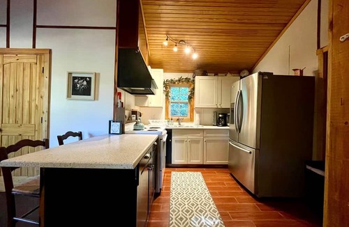 Boles House | Sweet Spacious Loft Perfect for Outdoor and Nature Lovers in Arkansas