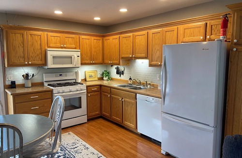 Shell Knob House | TABLE ROCK LAKE RARE Walk-In Lake Access Swim/Fish From Shore 3 FULL BATHS