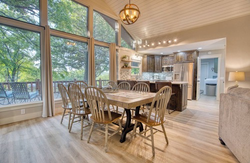Cookson House | Tenkiller Lake Private Pickleball Court Sleeps 20 Shuffleboard Pool Table 13Beds