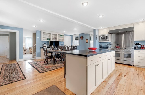 Bethel House | Thaddeus Twitchell House - In-Ground pool, Hot tub, Skiing, Golf, Hiking & More!