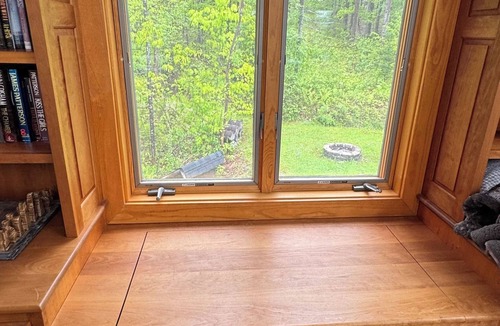 Rochester House | THE BIJOU - a Precious Gem in the Green Mountains. HOT TUB, PET OK, HANDICAP
