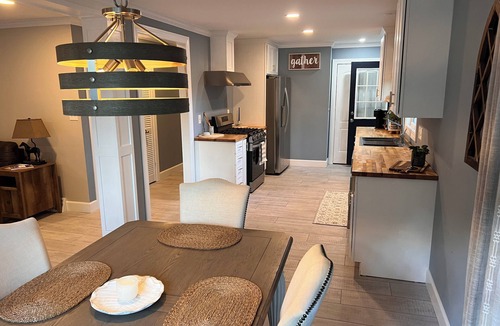 Ballston Spa House | The Cardinals Nest, Charming 4-bedroom house, Historic Village of Ballston Spa.