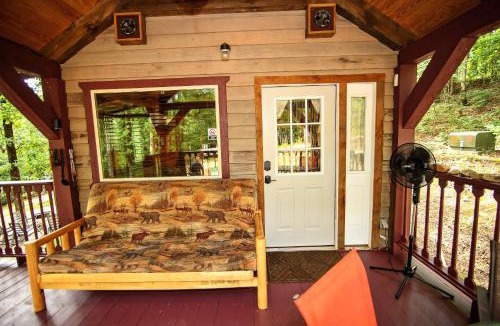 Murfreesboro House | The Codex - Parker Creek Bend Cabins