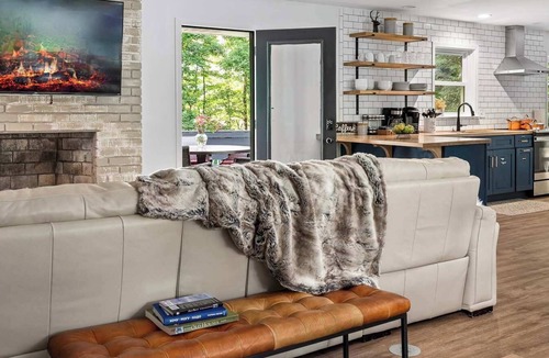 Tucker House | The Gathering Grove
