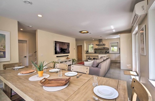 Garrison Cottage | 'the Glabin: Garrison Gem w/Hot Tub & Fire Pit