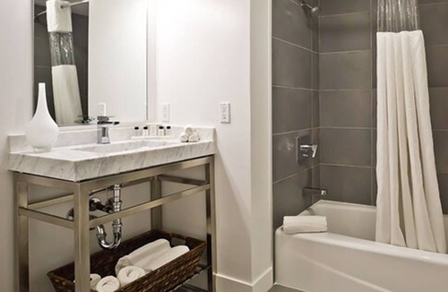 Sunnyvale West Hotel | The Grand Hotel