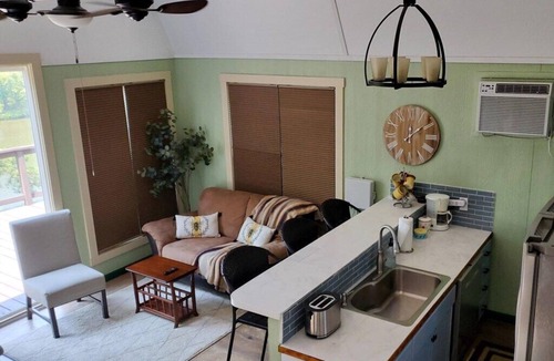 Mid America Cabin | The Hickory at Hamilton Cove ~ Lake Cabin Retreat
