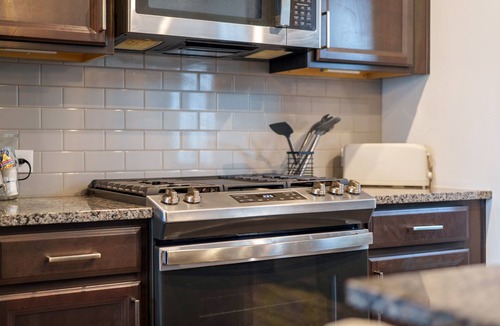 Mableton House | The Hidden Gem – Modern 3-Level Townhome in a quiet, well-kept Atlanta community