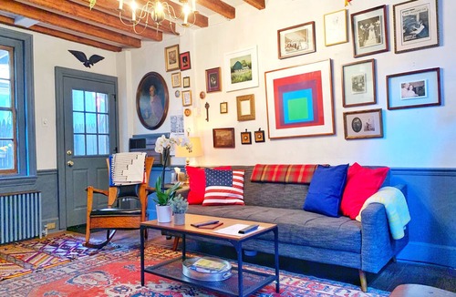 Gayborhood House | The Historic & Walkable Philadelphia Washington Square West 2 bed/2 bath Home