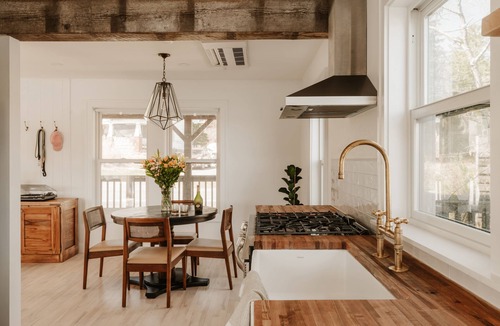 Cochecton House | The Lake House with Kayaks and Bikes on the waterfront