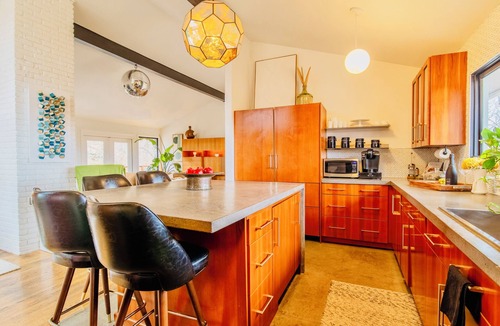 Newburgh House | The Mod Eco-Chic Retreat central to Bethel-West Point -Beacon-Hiking