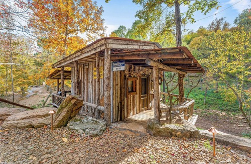 Jasper Cabin | The Outpost Cabin