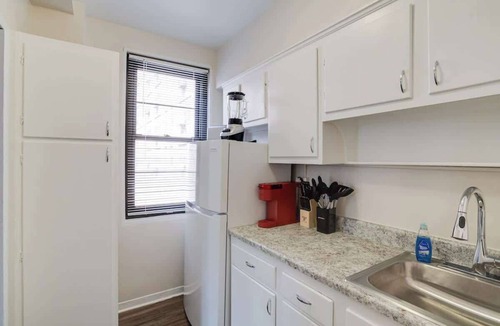 Downtown Baltimore Apartment | The Raven