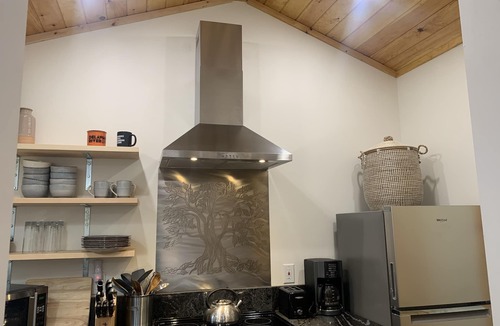Millrift Cottage | The River Cottage Newly renovated cottage that sits right on the Delaware River