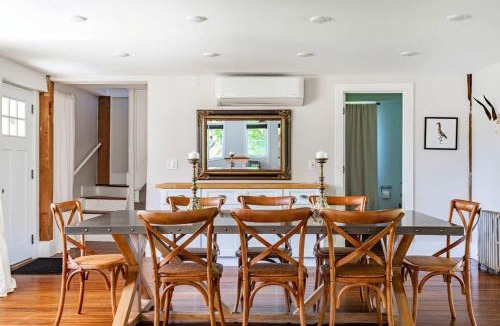 North Branch House | The Yellow House - 5BR Farmhouse Catskills Fireplace and Open Plan
