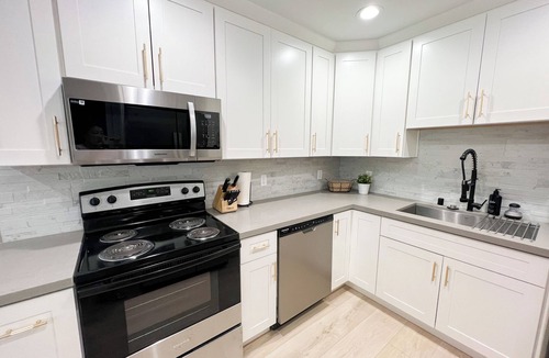 Santa Clara House | The Zen Den - Newly Built 2 BR Centrally-Located