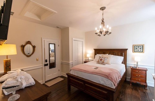 Lewisburg House | Thomas Rose Inn