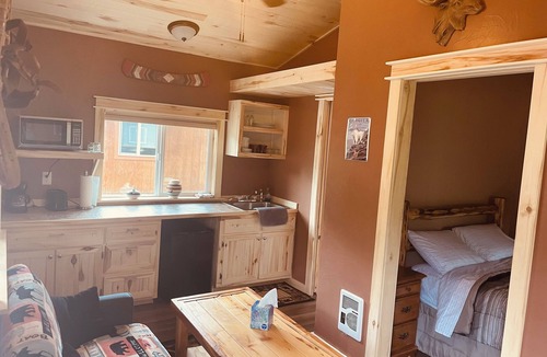 Babb Cabin | Tower Ridge Cabins