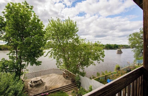 Newtonville House | Tranquil direct waterfront 3-bedroom flat in quiet Troy neighborhood with WiFi