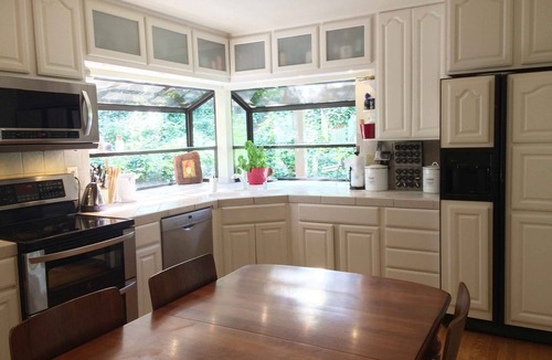 Moraga House | Tranquil private summer home