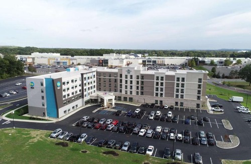 Westmere Hotel | Tru by Hilton Albany Crossgates Mall