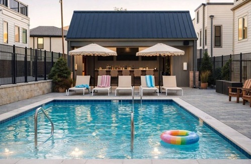 Historic Edgefield House | Unit 13 I Experience Noa Nashville | 5BR Luxury Retreat + Resort Pool