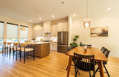 Historic Edgefield House | Unit 6 I Experience Noa Nashville | 4BR Luxury Retreat + Resort Pool