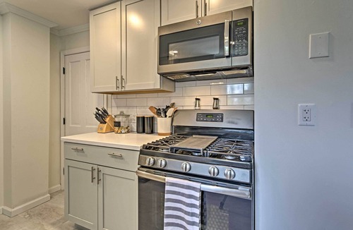 Highland Falls Cottage | Updated Home w/Patio Half Mile to West Point