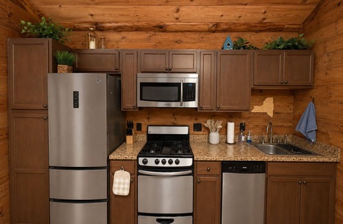 Pulaski Cabin | Upstate New York cabin in tug hill region close to Salmon River & Lake Ontario