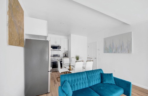 Bryn Mawr Apartment | Uscale 2BR Escape in the Heart of NYC