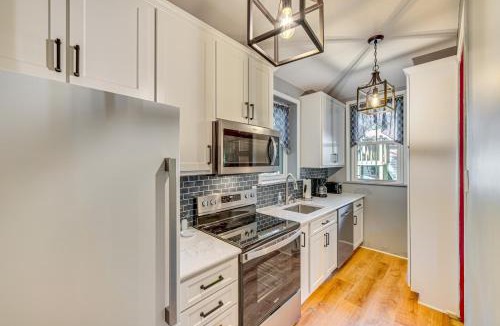 Salunga House | Walk to Creek: Mount Joy Home Near Nook Sports
