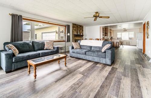 Jamestown West House | Waterfront Chautauqua Lake Home w/Deck & Grill!