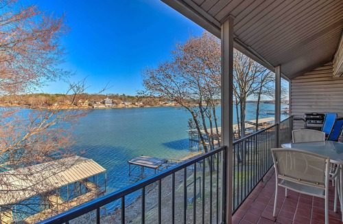 Rockwell Apartment | Waterfront Hot Springs Condo w/Boat Slip & Pool!