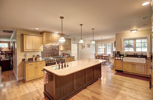 Bigfork House | Waterfront in Montana! Bigfork & Glacier Nat. Park! Aug & Sept is still open!