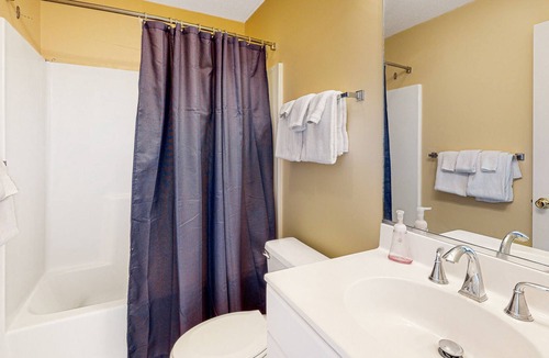 North Ocean City Condo | Waterfront Island at Hidden Harbour Condo w/ Pools, AC, WiFi - 6 Blocks to Beach