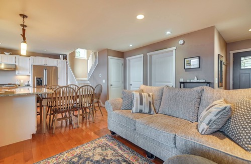 Weld Cabin | Waterfront Lake Webb Cabin Rental w/Dock & Views!