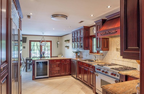 Athens House | Waterfront Luxe: Kayak & SUP From Private Dock, Pong & Air Hockey, Near Hudson