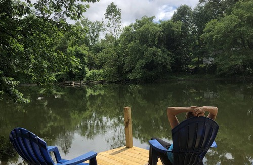 Mount Marion House | Waterfront Oasis w/Great Views, 5 beds & deck over the Creek!